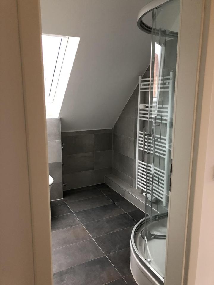 Top renovierte Altbauwohnung DG mit Gartennutzung – Bild 18