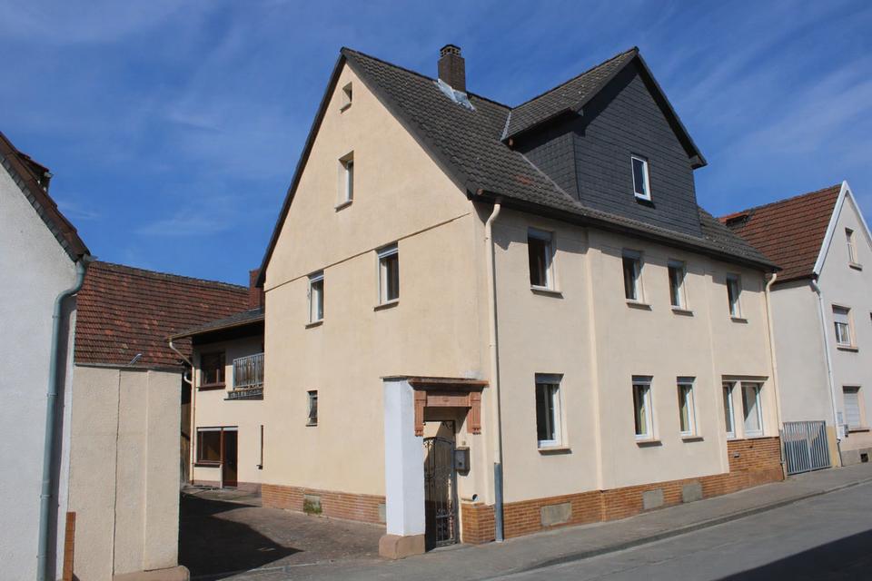 2-Familienhaus mit flexiblen Nutzungsmöglichkeiten