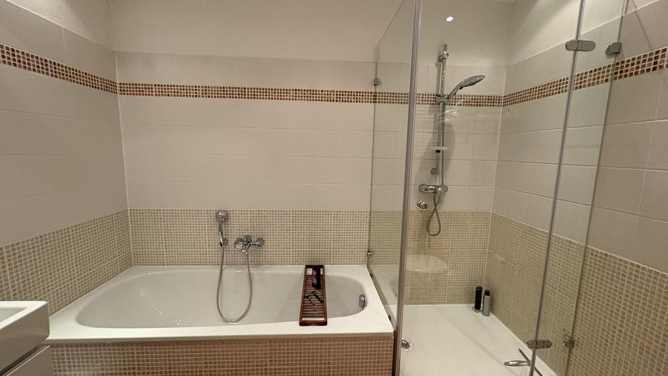 Großzügige Doppelhaushälfte in bester und sehr ruhiger Lage von Hamburg-Volksdorf – Bild 26