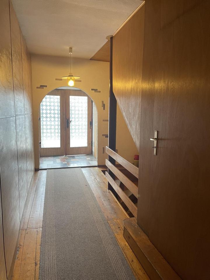 Gepflegtes Stadthaus mit Garten und Terrasse – Bild 18