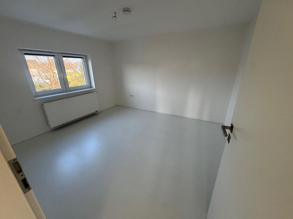 Leverkusen Waldsiedlung Hell Modern 6-Zimmer Bezugsfertig – Bild 11