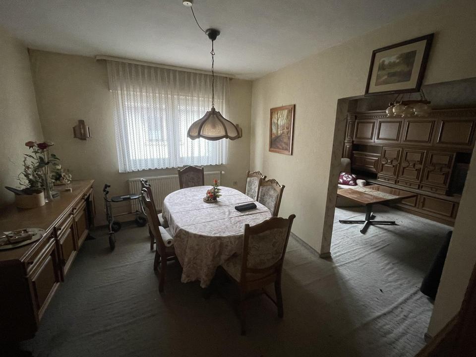 Großes Grundstück, Haus und Scheuer mit Ausbaupotential – Bild 7