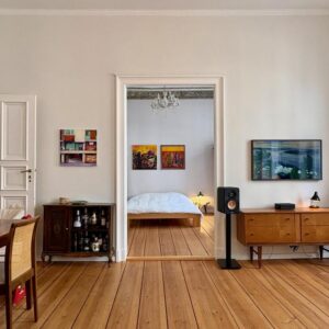 Sanierte 3-Zimmer-Altbauwohnung mit Balkon im Bergmannkiez – unvermietet und provisionsfrei.