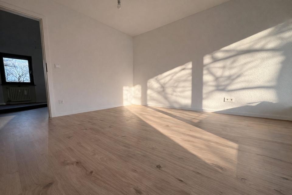 Zentrumsnahe renovierte 4-Zimmer Wohnung mit Balkon – Bild 4