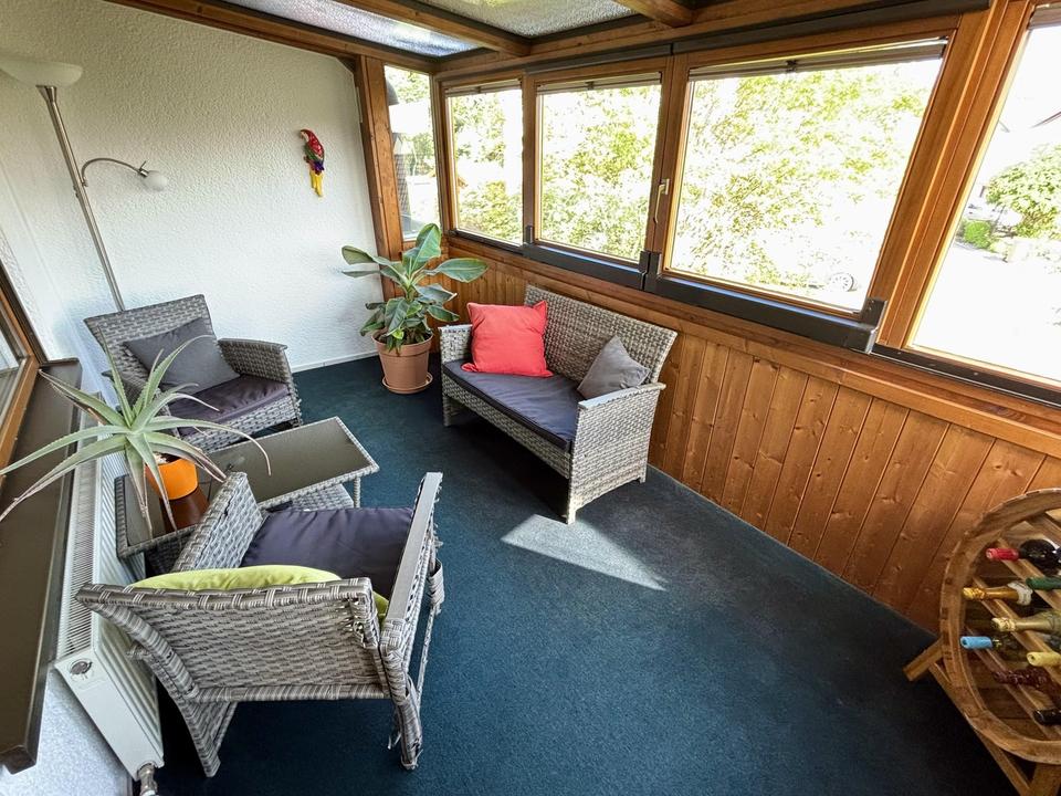 Großzügige, lichtdurchflutete Eigentumswohnung 1.OG zum Verkauf – Bild 4