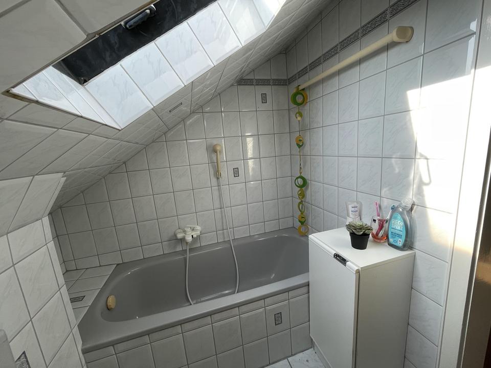 Charmantes Haus in ruhiger, schöner Wohnlage, ideal für Familien und Handwerker – Bild 22