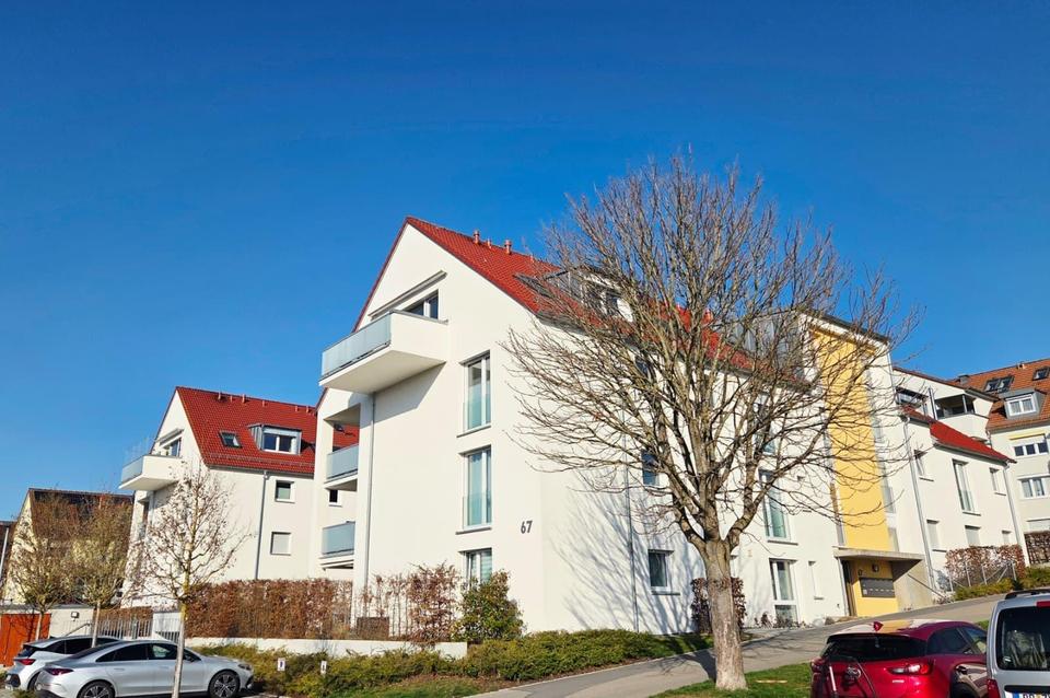 Modern wohnen im Grünen - helle 3-Zimmer Wohnung mit Loggia und Wohlfühlcharakter