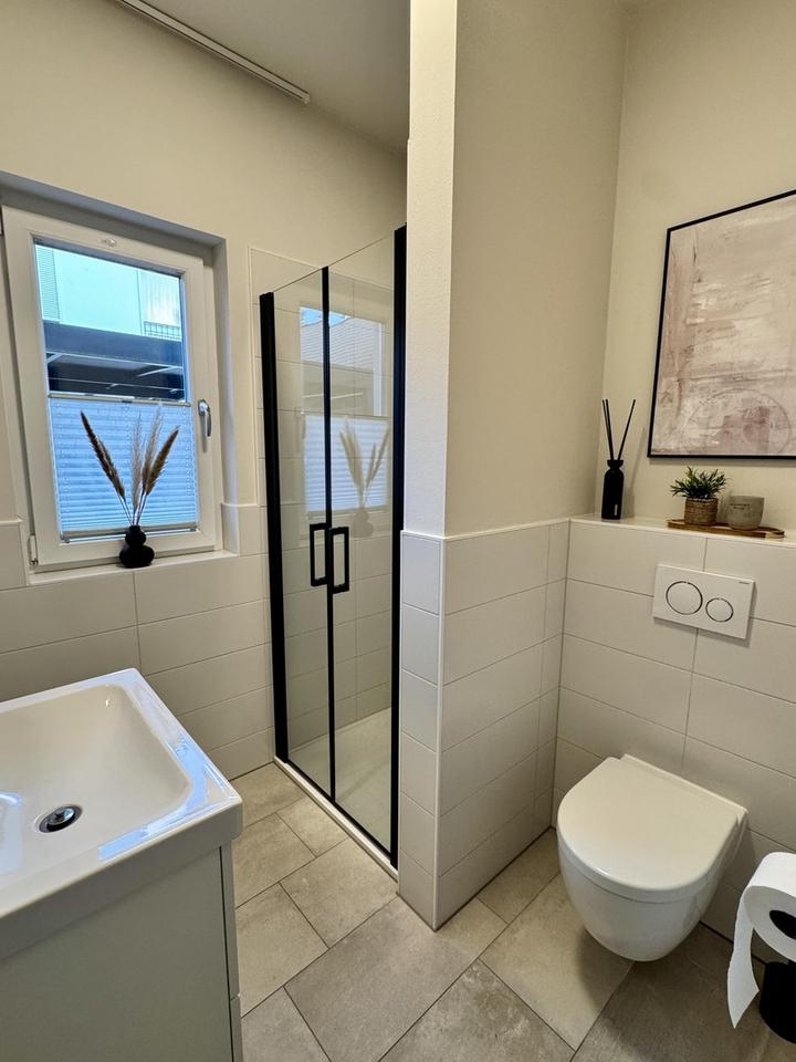 Moderne Stadtvilla mit Pool & Wärmepumpe in Schulzendorf – provisionsfrei – Bild 6