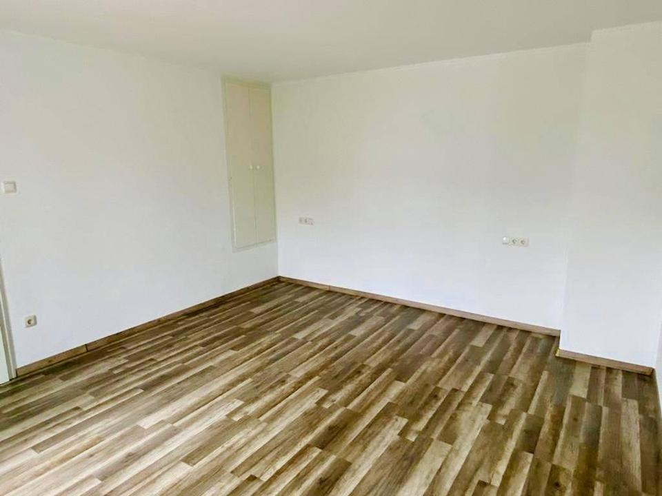 Teilmöbliertes Haus mit 55qm Garten in Schwabing – Bild 8