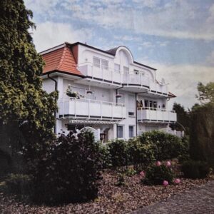 Ruhige renovierte Eigentumswohnung inkl. Terrasse und Garage