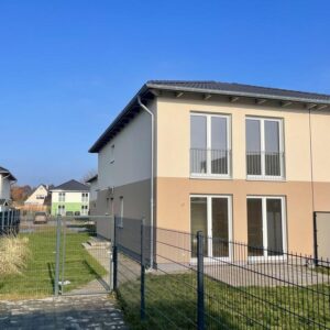 Exklusive Neubau-Doppelhaushälfte | 140 m² | Garten, Terrasse & direkte S-Bahn-Anbindung nach Berlin