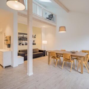 Provisions-und bezugsfreies Dachgeschoß, Nähe Boxhagener Platz - hell, toller Blick