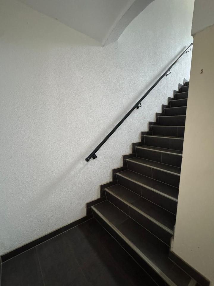 Sonnige 4-Zimmer-Wohnung mit Terasse und großem Garten am Waldrand – Bild 15