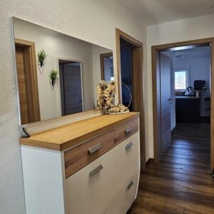 Helle 3 Zimmer Wohnung mit großem Balkon und TG in Ilshofen