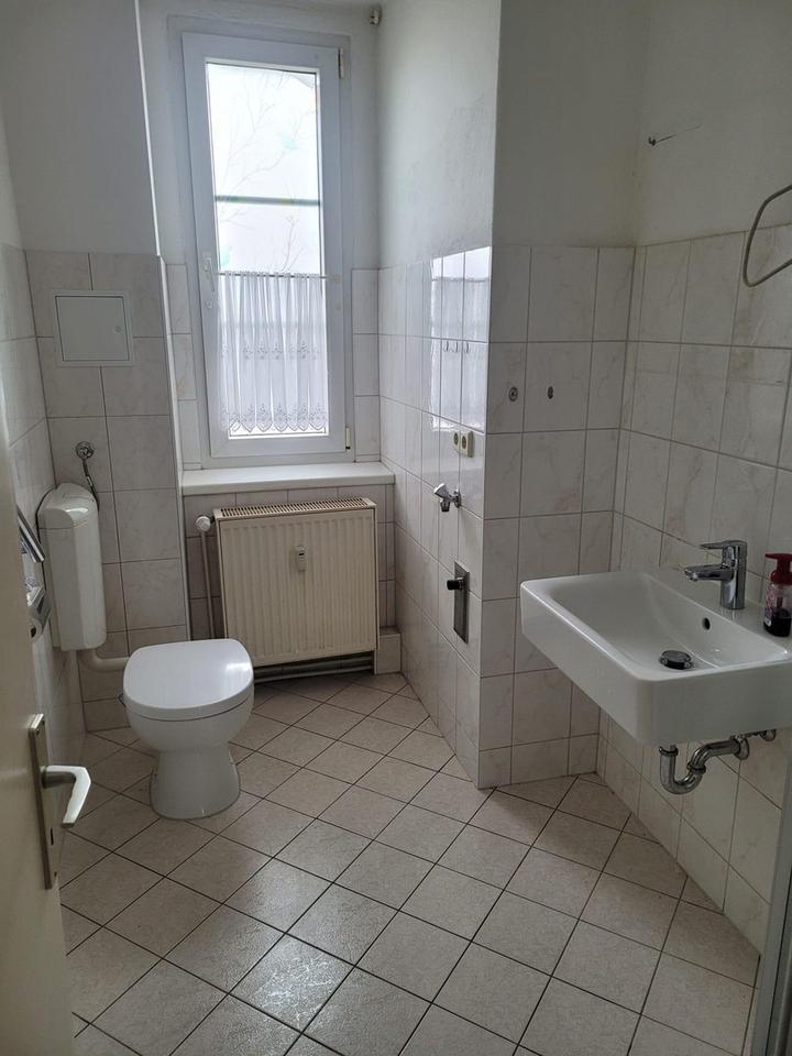 Charmante 3 Zimmer Wohnung im 1. OG mit Blick ins Grüne – Bild 12