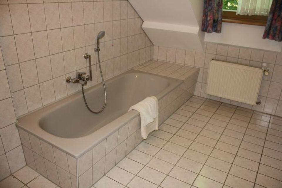 Pension 19 Zimmer, Gasthaus, Biergarten & Betreiberwohnung, Umwandlung "Gewerbe für Wohnen" – Bild 14