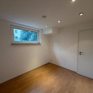 Modernisierte 2-Zimmer-Souterrainwohnung mit 50 m² in Burscheid