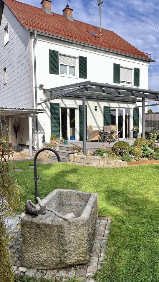 Kernsaniertes Wohlfühlhaus mit herrlichem Garten in Bestlage – Bild 5