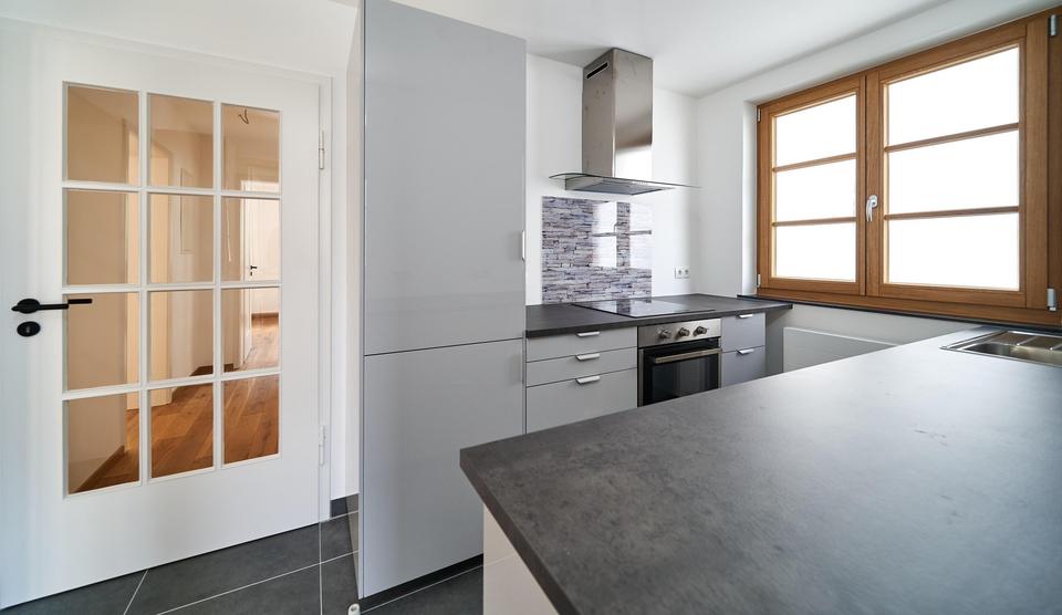 Kernsaniertes Dreifamilienhaus mit Einliegerwohnung in Stuttgart – Bild 7