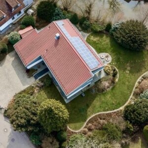 TRAUMHAFT GEPFLEGTES EINFAMILIENHAUS -PROVISIONSFREI - von Privat