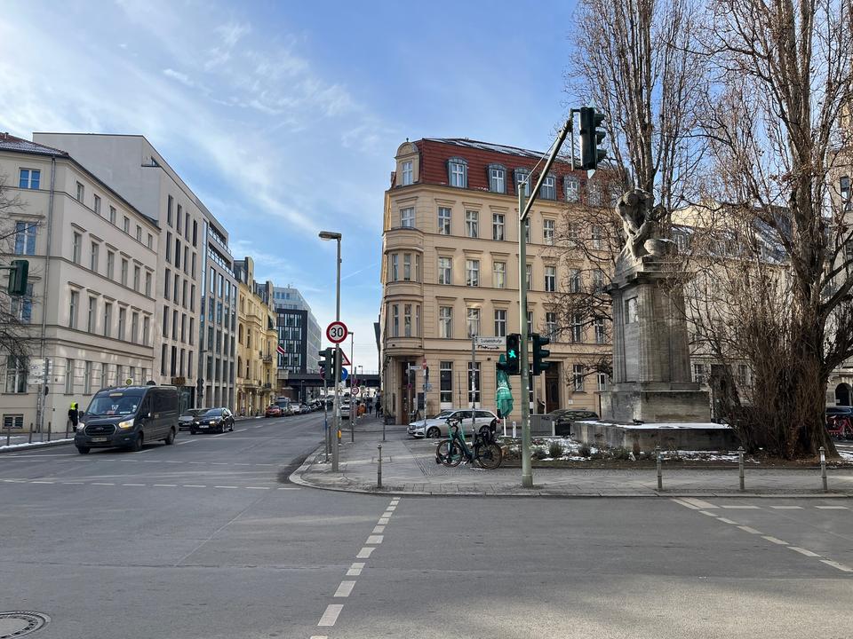 Möblierte Penthousewohnung über den Dächern von Berlin-Mitte – Bild 40