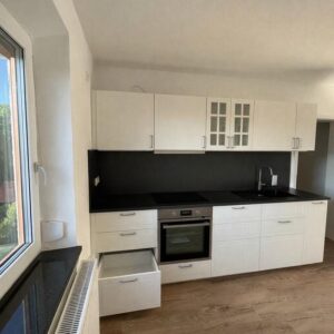 2- Zimmer Wohnung mit eigenem Garten