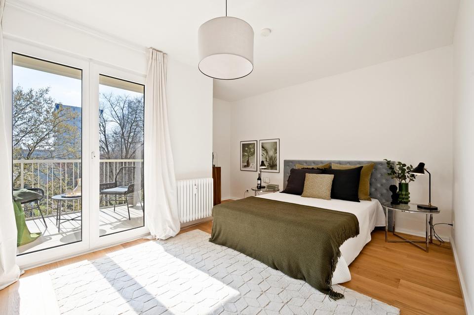 Provisionsfrei -Top gepflegte 3-Zimmer-Wohnung mit Balkon in Frankfurt-Niederrad – Bild 2