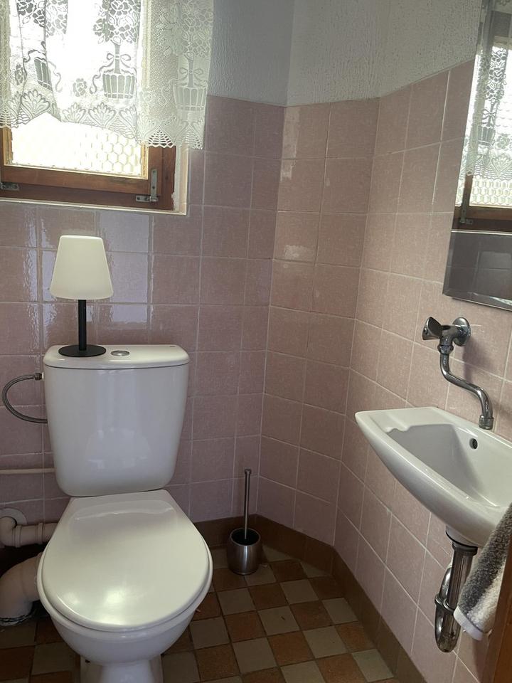 Gepflegtes Stadthaus mit Garten und Terrasse – Bild 19