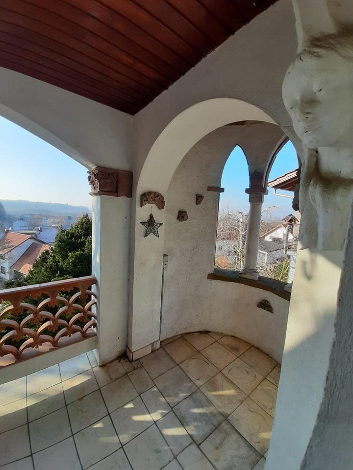 Traumaussicht in die Rheinebene - Einfamilienhaus mit Einliegerwohnung und Ausbaupotenzial – Bild 13