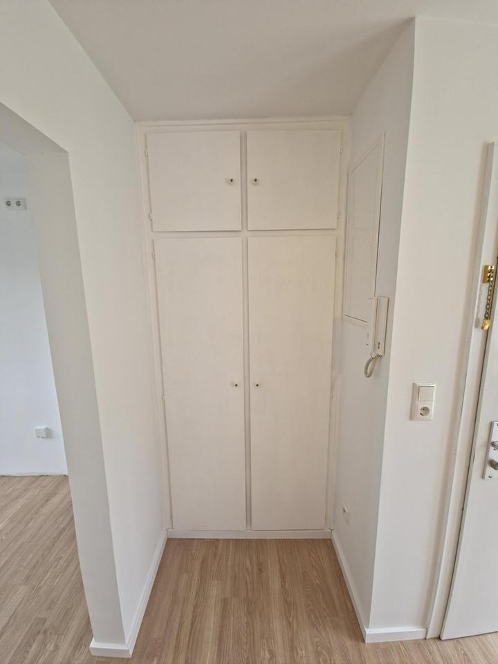 Hochwertig kernsanierte Dachgeschosswohnung mit Südbalkon – moderner Wohnkomfort auf ca. 55,4 m² – Bild 17