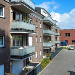 Moderne 2-Zimmer-Neubauwohnung mit Balkon & Tiefgarage in zentraler Lage von Pinneberg