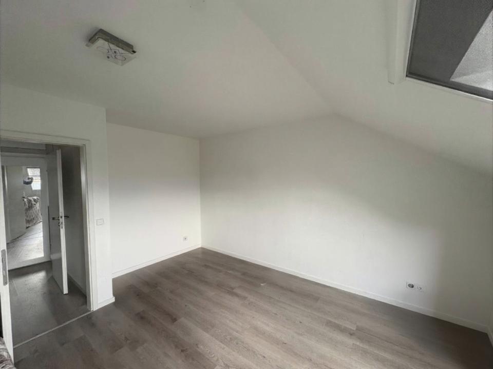 Modernes 5,5-Zi-Haus mit Hobbyraum & Garten in Lerchenau – Bild 12