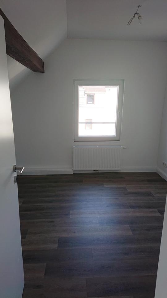 Dachgeschosswohnung in Blexen 2 Zimmer + offener Küchen- Wohn- Bereich – Bild 4