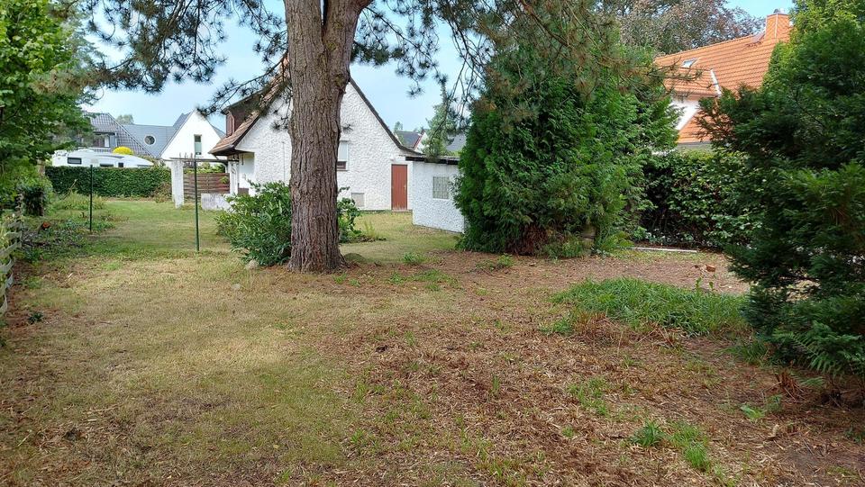 Sonniges Baugrundstück in sehr ruhiger Lage für DHH oder EFH – Bild 3