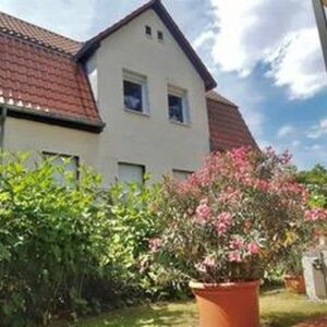 Landhausstil der 30er Jahre für viel Raumbedarf