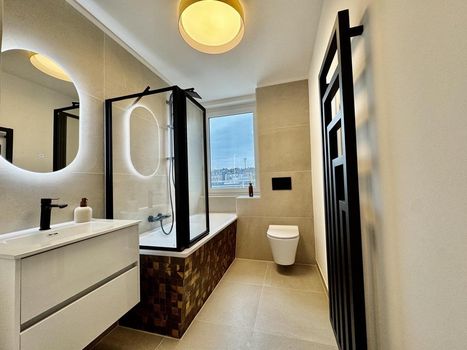 Leerstehende 2-Zimmer-Wohnung mit Balkon: Erstbezug nach Modernisierung im Herzen Düsseldorfs! – Bild 9