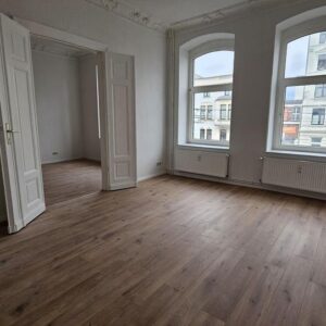 Großzügige 3-Zimmer-Wohnung, frisch modernisiert, Dusch-Wannenbad