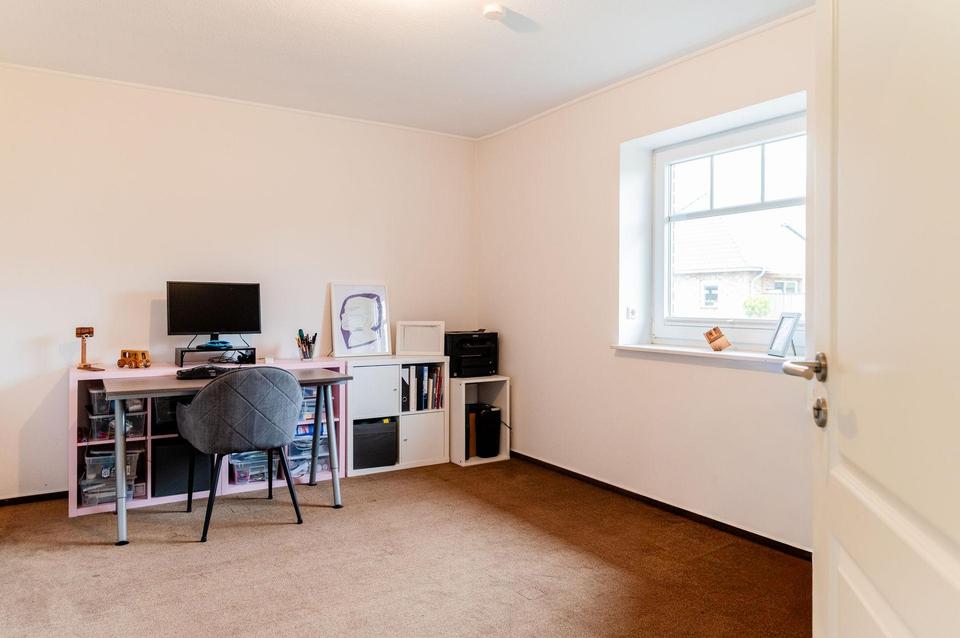 Gepflegtes Einfamilienhaus (Walmdachbungalow) ohne Makler – Bild 35