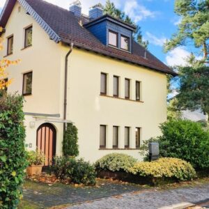Ein- oder Zweifamilienhaus in Kronberg