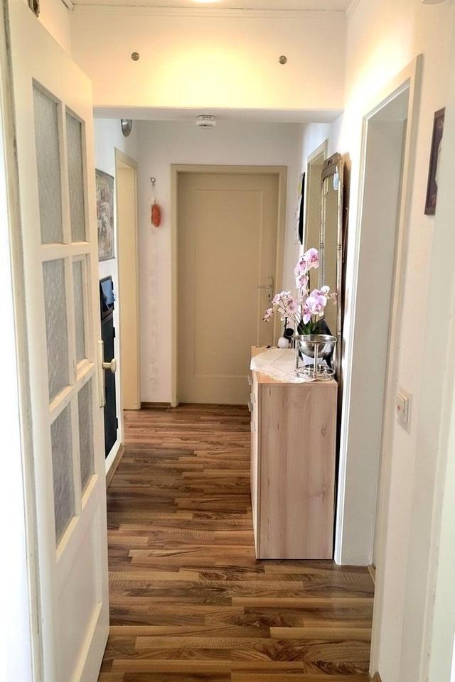 Stilvolle und gut erhaltene Stadt-Oase mit Gartenanteil und Loggia in Stuttgart-Ost – Bild 5