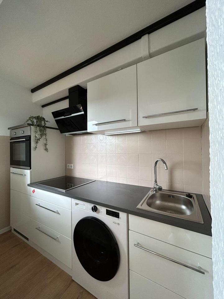 Möbliertes Pendler Apartment mit Balkon und neuer Küche – Bild 5