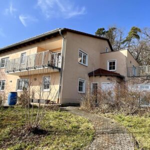 Großzügiges Ein- bis Zweifamilienhaus mt 8.197 qm Grund, PV-Anlage, Wald und Panoramablick