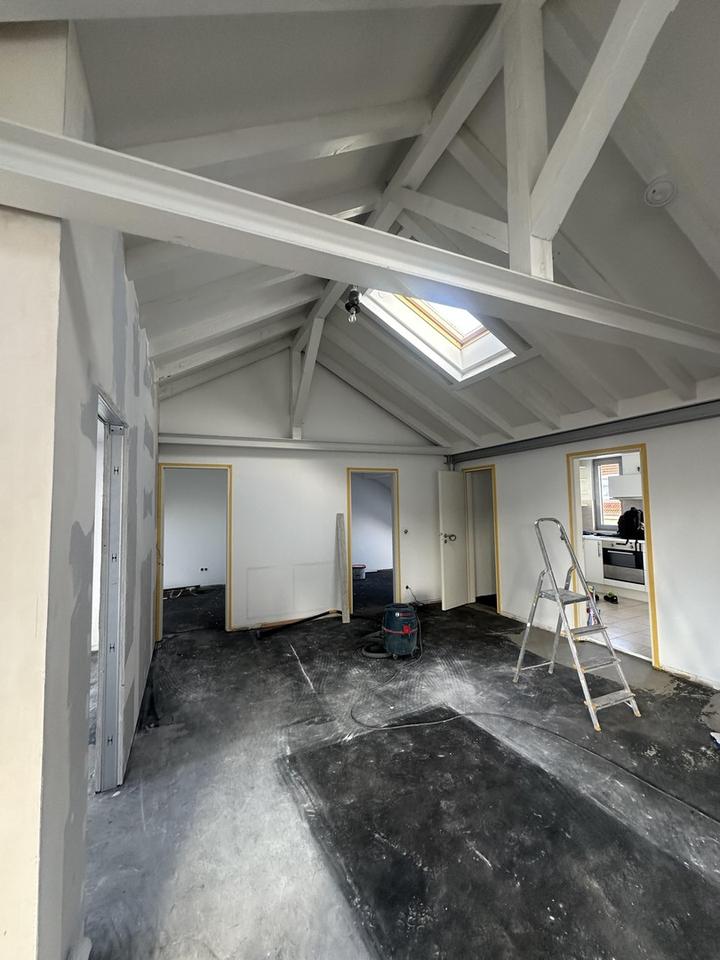 Penthouse in Bestlage – privates Treppenhaus (Hauscharakter) & große uneinsehbare Dachterrasse – Bild 5