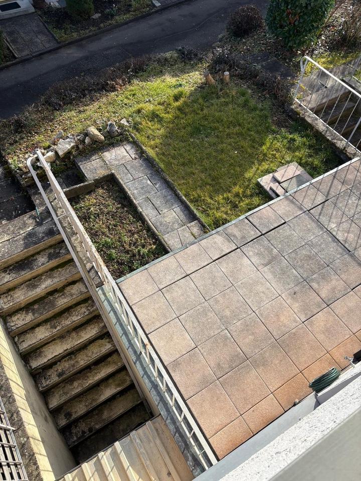 Gepflegtes Reihenmittelhaus mit Garage, Stellplatz & Garten in Balingen – Bild 2