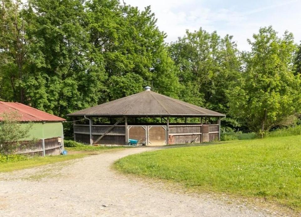 Arrondiertes Landgut mit vielseitigen Nutzungsperspektiven – Bild 17