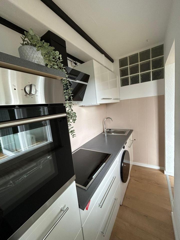 Möbliertes Pendler Apartment mit Balkon und neuer Küche – Bild 3