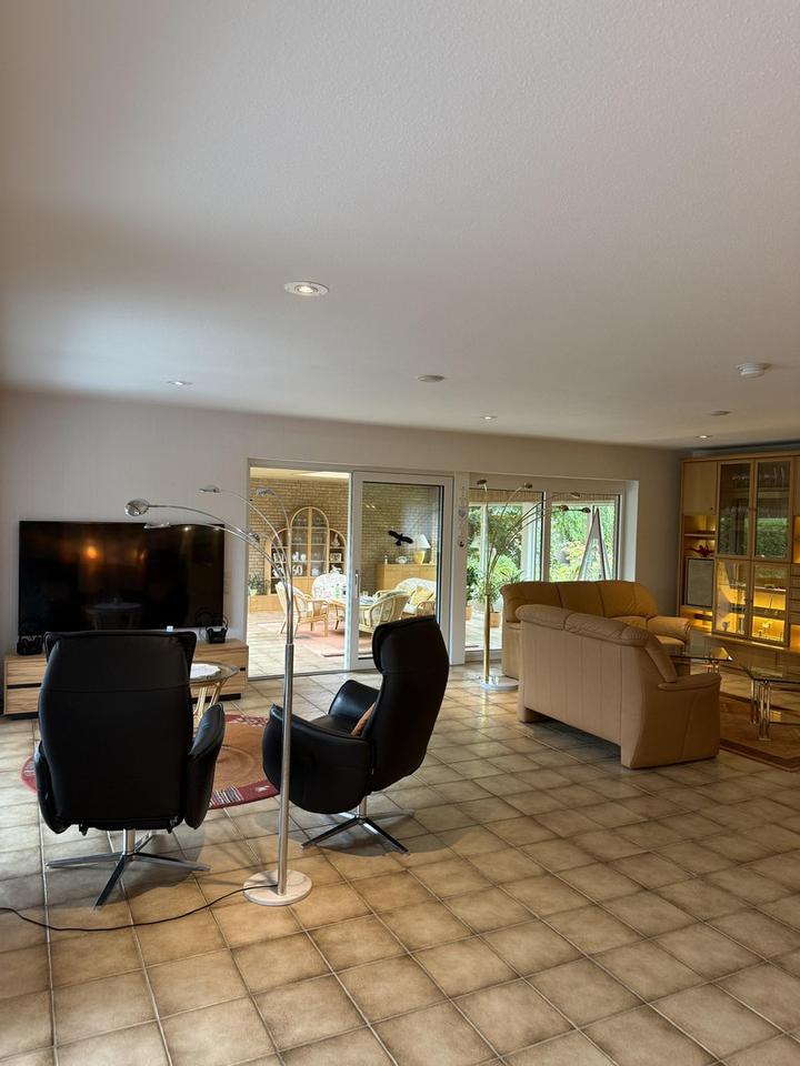 Großzügiges Einfamilienhaus mit Garten, Doppelgarage & vielseitigen Nutzungsmöglichkeiten – Bild 24