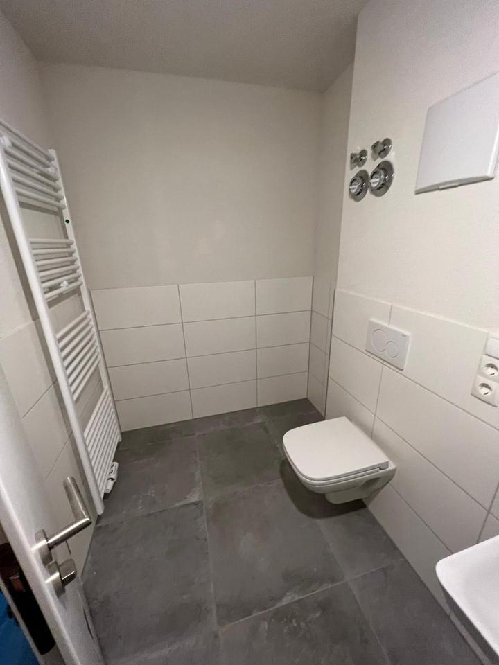 Großzügige 2-Zimmer-Wohnung mit großer Terrasse und Weitblick – Bild 5