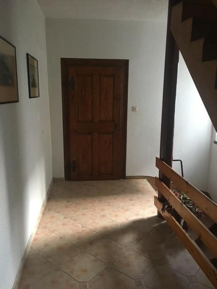 Gepflegtes Stadthaus mit Garten und Terrasse – Bild 34