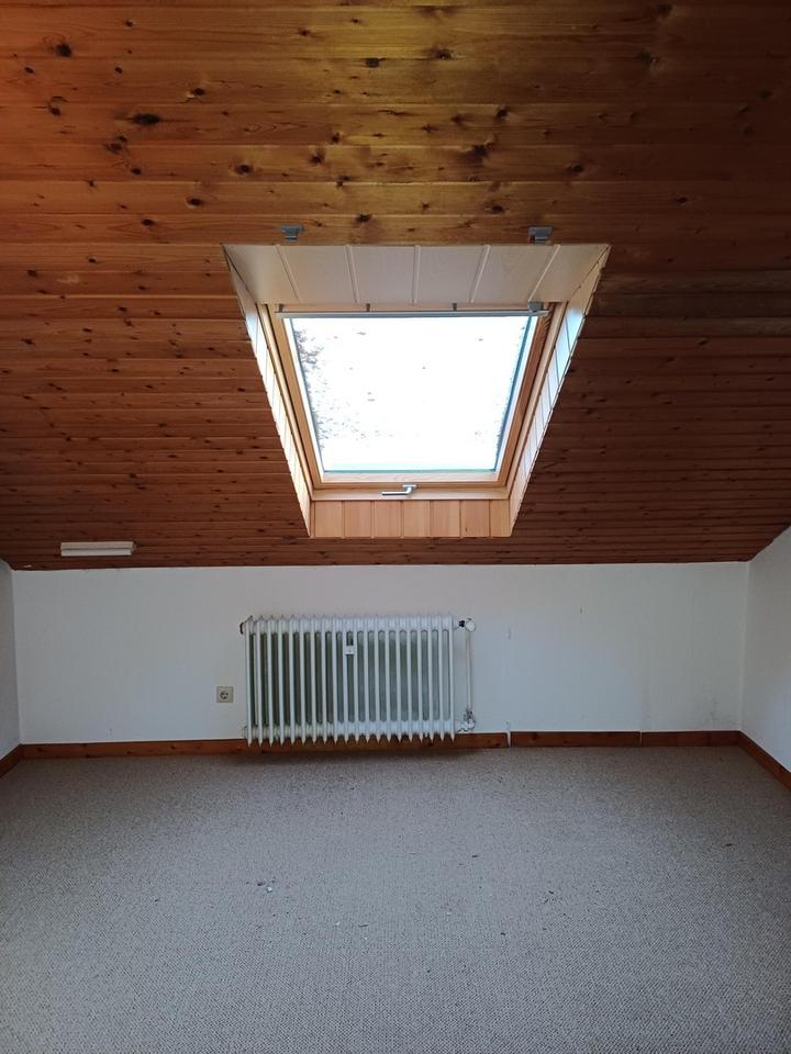 Bungalow mit großem Grundstück ruhig und verkehrsgünstig gelegen – Bild 15